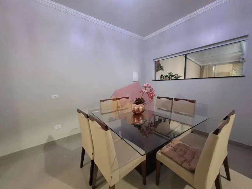 Casa com 3 quartos à venda, 150m2 em Loteamento Residencial Jardim Esperança, Americana - SP - imagem 5 Foto 5 de Casa com 3 quartos à venda, 150m2 em Loteamento Residencial Jardim Esperança, Americana - SP