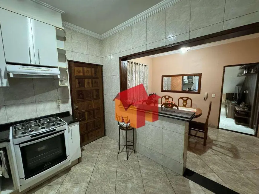 Casa com 3 quartos à venda, 150m2 em Jardim Lizandra, Americana - SP - imagem 5 Foto 5 de Casa com 3 quartos à venda, 150m2 em Jardim Lizandra, Americana - SP