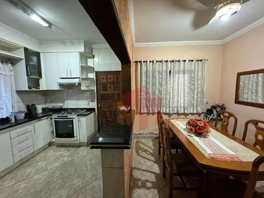 Foto 8 de Casa com 3 quartos à venda, 150m2 em Jardim Lizandra, Americana - SP