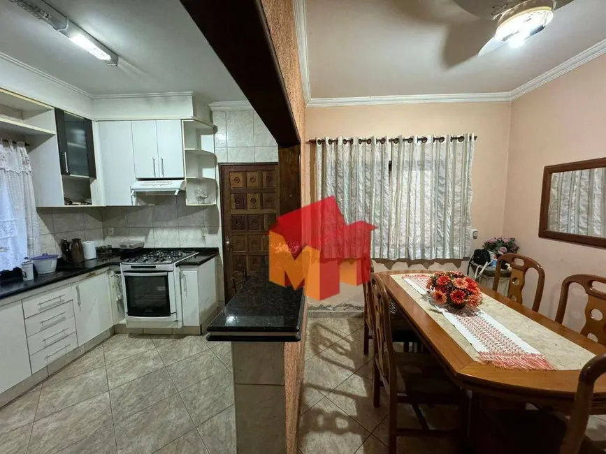 Casa com 3 quartos à venda, 150m2 em Jardim Lizandra, Americana - SP - imagem 8 Foto 8 de Casa com 3 quartos à venda, 150m2 em Jardim Lizandra, Americana - SP