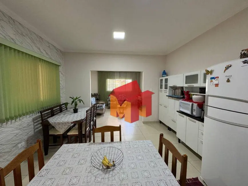 Foto 4 de Casa com 2 quartos à venda, 180m2 em Jardim Santa Rosa, Nova Odessa - SP