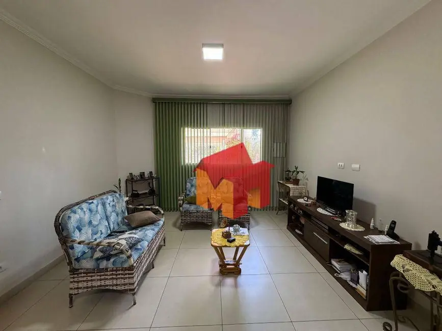 Foto 2 de Casa com 2 quartos à venda, 180m2 em Jardim Santa Rosa, Nova Odessa - SP