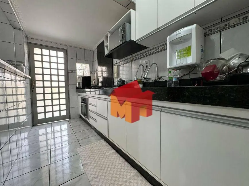 Casa com 2 quartos à venda, 150m2 em Parque São Jerônimo, Americana - SP - imagem 3 Foto 3 de Casa com 2 quartos à venda, 150m2 em Parque São Jerônimo, Americana - SP