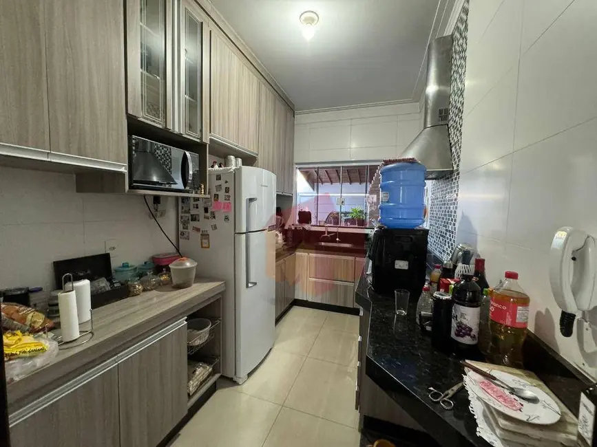 Casa com 3 quartos à venda, 150m2 em Parque Universitário, Americana - SP - imagem 4 Foto 4 de Casa com 3 quartos à venda, 150m2 em Parque Universitário, Americana - SP