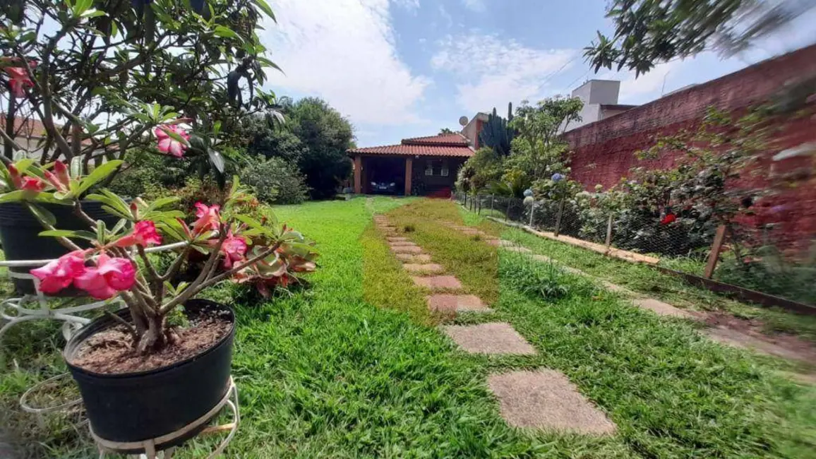 Chácara com 2 quartos para alugar, 800m2 em São Sebastião, Americana - SP - imagem 2 Foto 2 de Chácara com 2 quartos para alugar, 800m2 em São Sebastião, Americana - SP