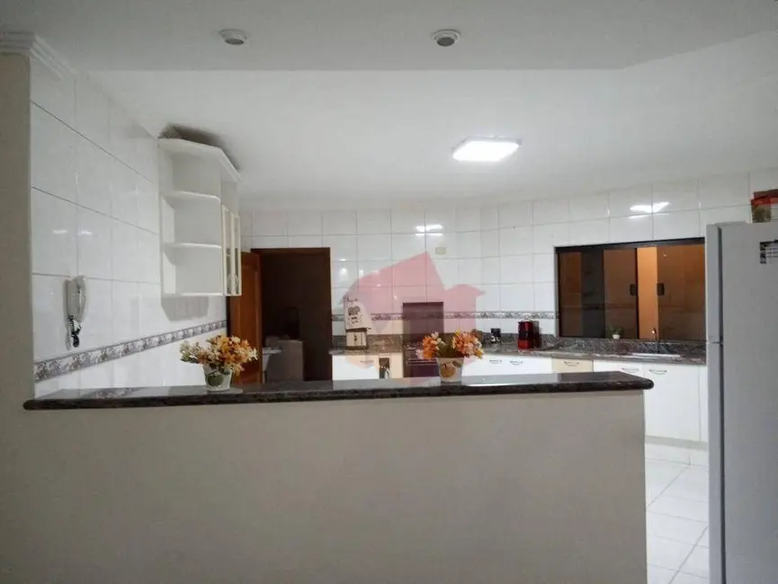 Foto 5 de Sobrado com 3 quartos à venda, 343m2 em São Luiz, Americana - SP