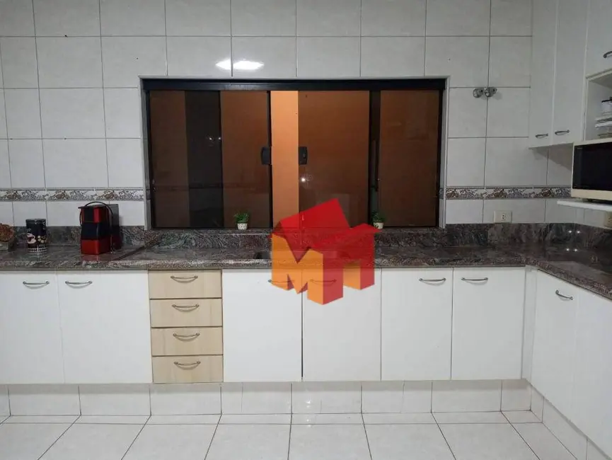 Sobrado com 3 quartos à venda, 343m2 em São Luiz, Americana - SP - imagem 7 Foto 7 de Sobrado com 3 quartos à venda, 343m2 em São Luiz, Americana - SP