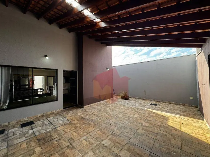 Foto 2 de Casa com 3 quartos à venda, 200m2 em Nova Odessa - SP