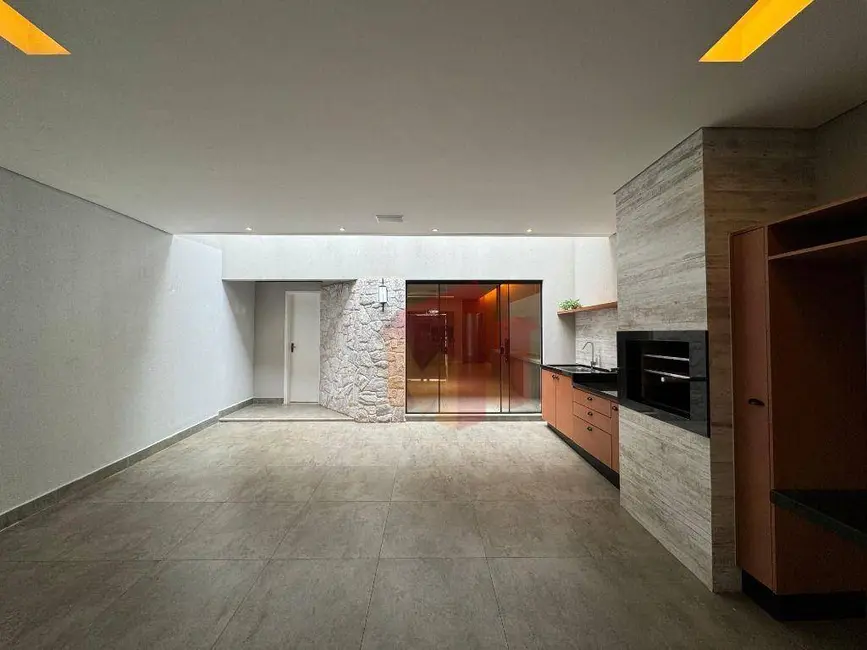 Casa com 3 quartos à venda, 180m2 em Parque Universitário, Americana - SP - imagem 5 Foto 5 de Casa com 3 quartos à venda, 180m2 em Parque Universitário, Americana - SP