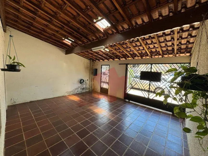 Casa com 2 quartos à venda, 150m2 em Jardim Guanabara, Americana - SP - imagem 3 Foto 3 de Casa com 2 quartos à venda, 150m2 em Jardim Guanabara, Americana - SP