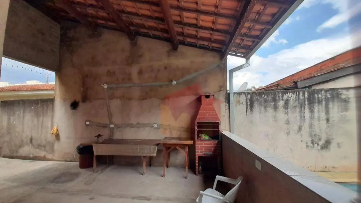 Casa com 3 quartos à venda, 300m2 em Cariobinha, Americana - SP - imagem 3 Foto 3 de Casa com 3 quartos à venda, 300m2 em Cariobinha, Americana - SP