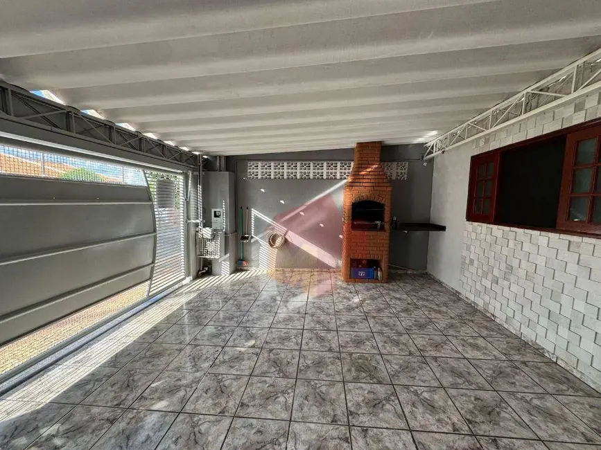 Casa com 3 quartos à venda, 150m2 em Vila Bertini, Americana - SP - imagem 2 Foto 2 de Casa com 3 quartos à venda, 150m2 em Vila Bertini, Americana - SP