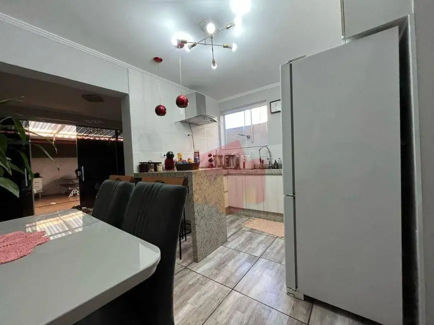 Foto 1 de Casa com 3 quartos à venda, 150m2 em Parque Novo Mundo, Americana - SP