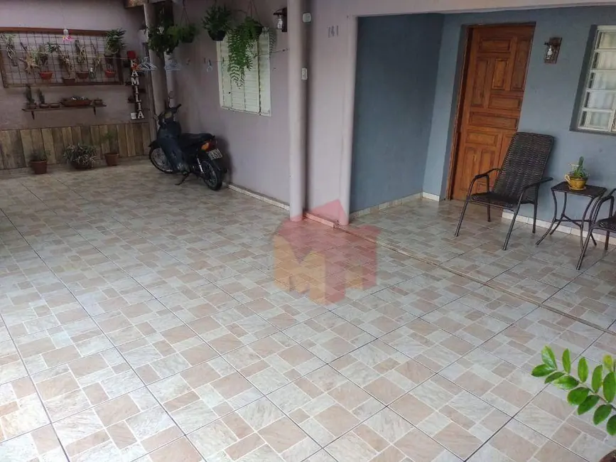 Foto 1 de Casa com 4 quartos à venda, 320m2 em Vila Santa Maria, Americana - SP