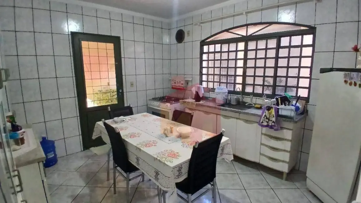 Foto 8 de Casa com 3 quartos à venda, 210m2 em Parque Residencial Jaguari, Americana - SP