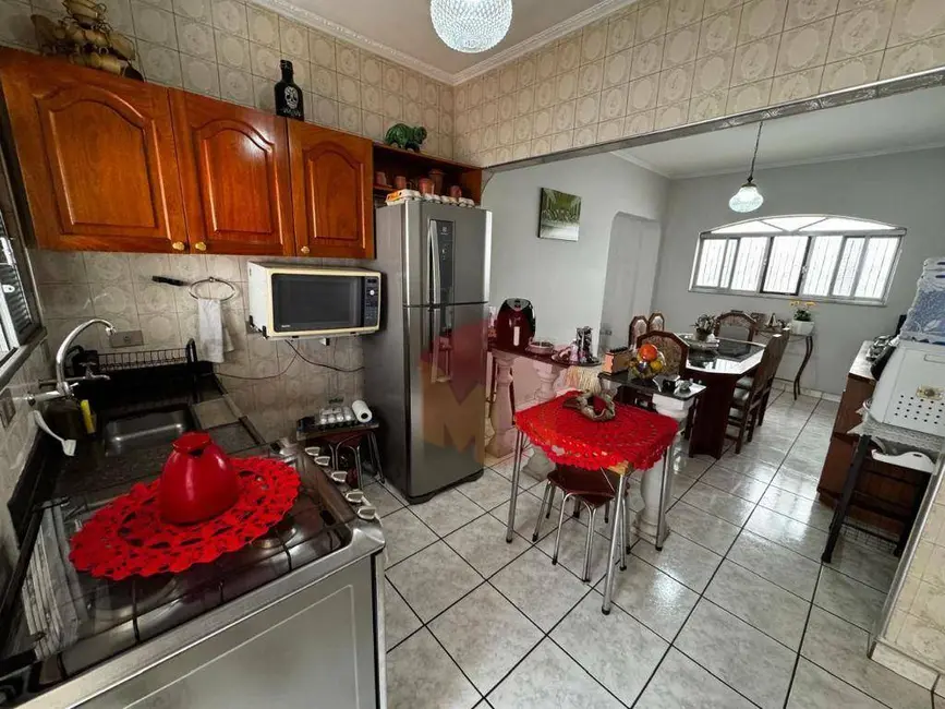 Casa com 3 quartos à venda, 375m2 em Jardim Glória, Americana - SP - imagem 9 Foto 9 de Casa com 3 quartos à venda, 375m2 em Jardim Glória, Americana - SP