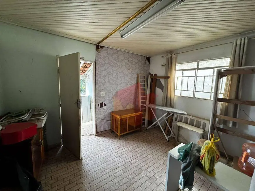 Casa com 3 quartos à venda, 400m2 em Vila Jones, Americana - SP - imagem 4 Foto 4 de Casa com 3 quartos à venda, 400m2 em Vila Jones, Americana - SP