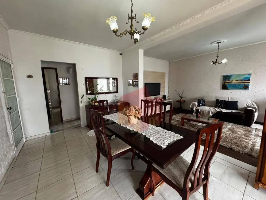 Casa com 3 quartos à venda, 325m2 em Santa Cruz, Americana - SP - imagem 7 Foto 7 de Casa com 3 quartos à venda, 325m2 em Santa Cruz, Americana - SP