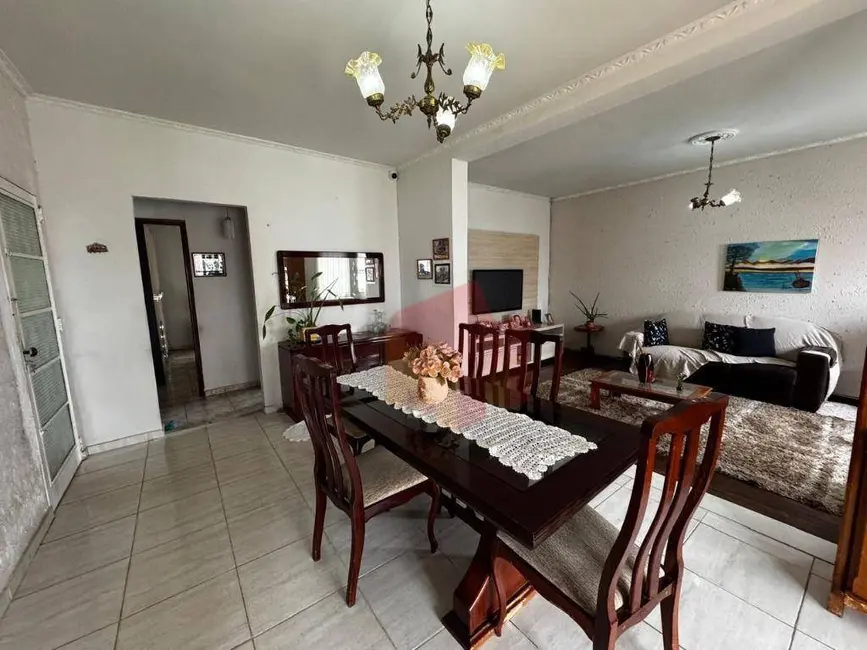 Foto 7 de Casa com 3 quartos à venda, 325m2 em Santa Cruz, Americana - SP