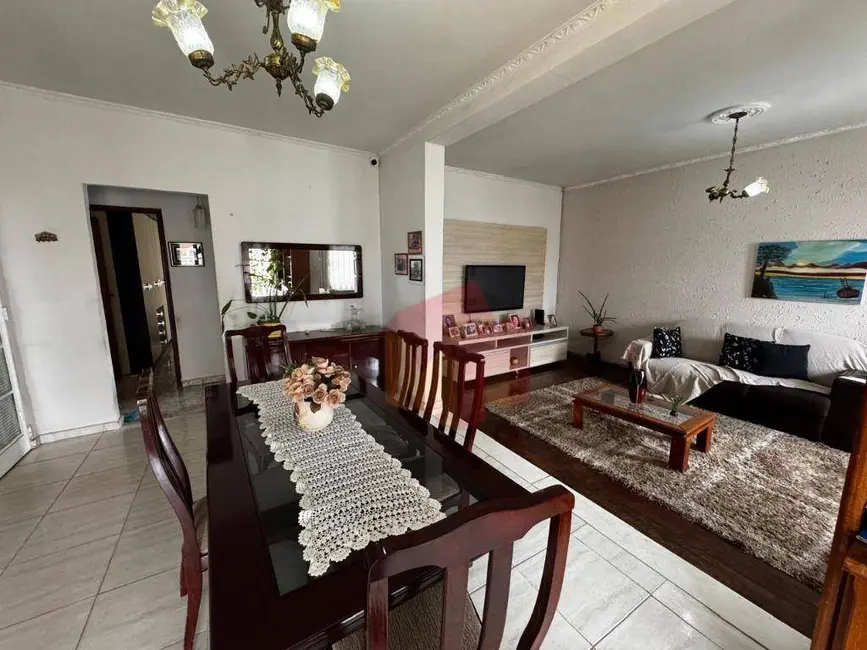 Foto 4 de Casa com 3 quartos à venda, 325m2 em Santa Cruz, Americana - SP