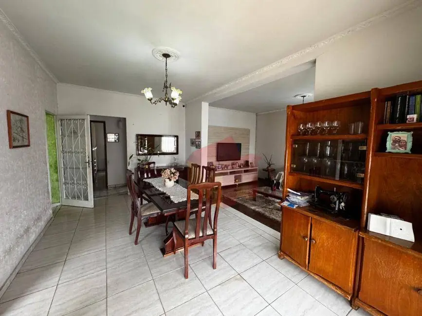 Casa com 3 quartos à venda, 325m2 em Santa Cruz, Americana - SP - imagem 6 Foto 6 de Casa com 3 quartos à venda, 325m2 em Santa Cruz, Americana - SP