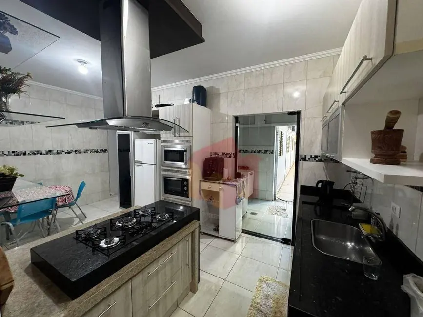 Foto 4 de Casa com 3 quartos à venda, 150m2 em Jardim das Orquídeas, Americana - SP