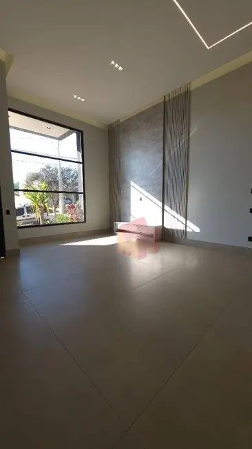 Foto 3 de Casa de Condomínio com 3 quartos à venda, 450m2 em Chácara Letônia, Americana - SP