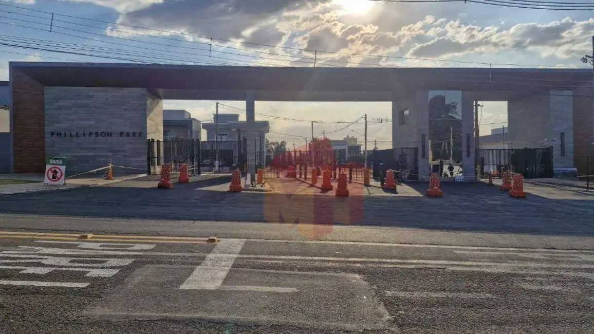 Foto 1 de Terreno / Lote à venda, 450m2 em Chácara Letônia, Americana - SP