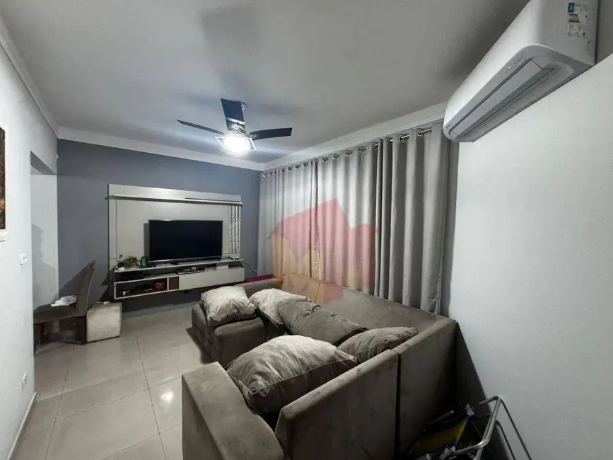 Foto 2 de Casa com 2 quartos à venda, 150m2 em Parque Residencial Jaguari, Americana - SP