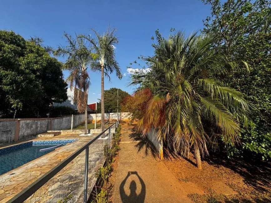 Chácara com 2 quartos à venda, 1000m2 em Vale das Paineiras, Americana - SP - imagem 3 Foto 3 de Chácara com 2 quartos à venda, 1000m2 em Vale das Paineiras, Americana - SP