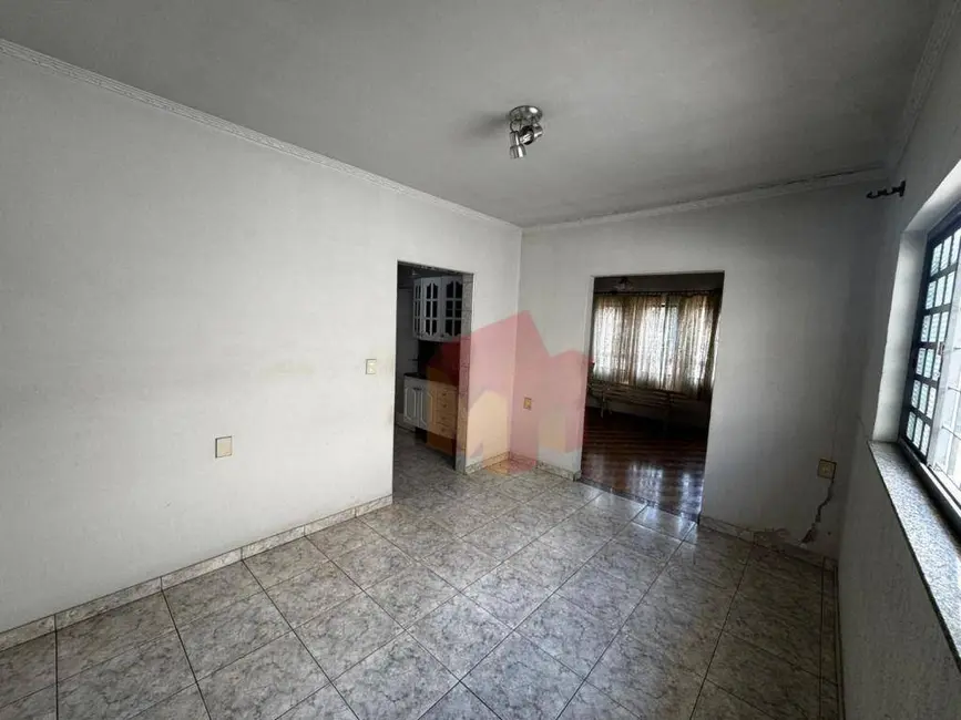 Casa com 3 quartos à venda, 300m2 em Parque Novo Mundo, Americana - SP - imagem 6 Foto 6 de Casa com 3 quartos à venda, 300m2 em Parque Novo Mundo, Americana - SP