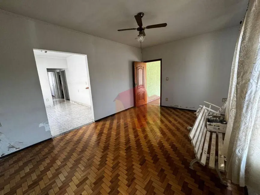 Casa com 3 quartos à venda, 300m2 em Parque Novo Mundo, Americana - SP - imagem 8 Foto 8 de Casa com 3 quartos à venda, 300m2 em Parque Novo Mundo, Americana - SP