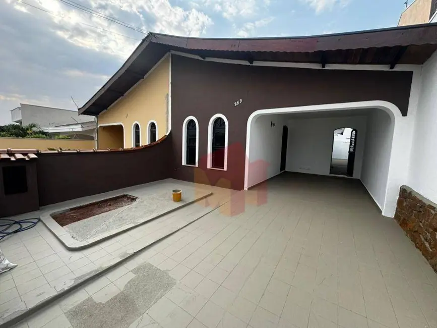 Casa com 2 quartos para alugar, 168m2 em Werner Plaas, Americana - SP - imagem 1 Foto 1 de Casa com 2 quartos para alugar, 168m2 em Werner Plaas, Americana - SP