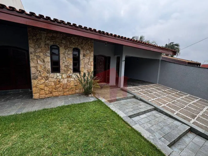 Foto 2 de Casa com 4 quartos à venda e para alugar, 334m2 em Werner Plaas, Americana - SP