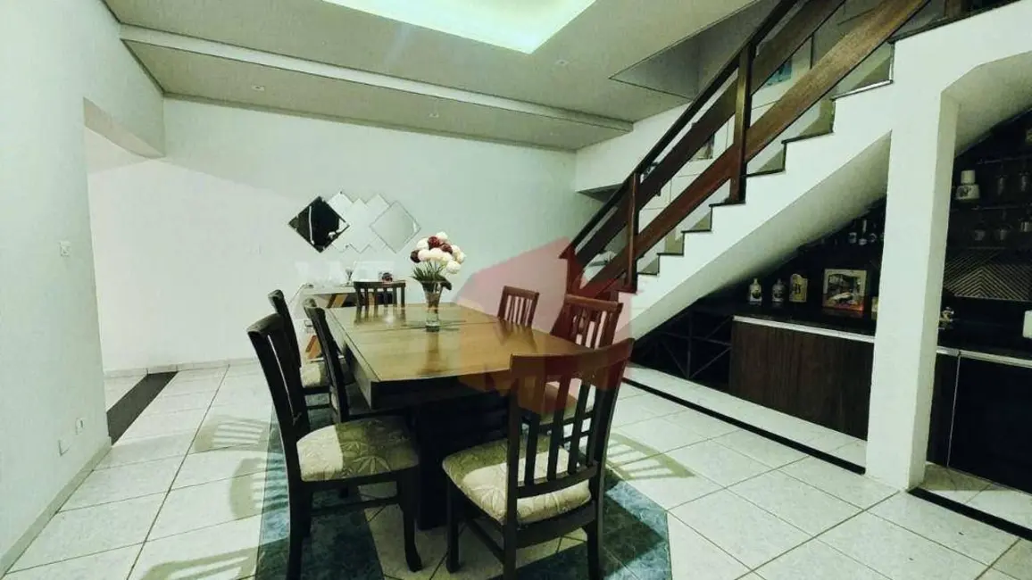 Foto 2 de Sobrado com 3 quartos à venda, 210m2 em Parque Novo Mundo, Americana - SP