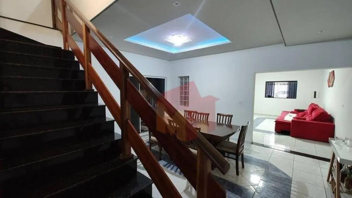 Foto 3 de Sobrado com 3 quartos à venda, 210m2 em Parque Novo Mundo, Americana - SP