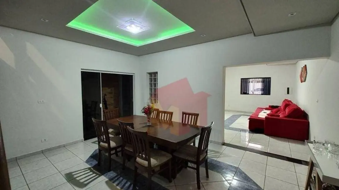 Foto 1 de Sobrado com 3 quartos à venda, 210m2 em Parque Novo Mundo, Americana - SP