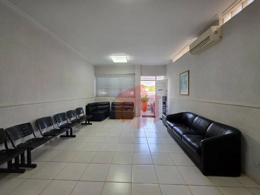 Casa com 3 quartos à venda, 300m2 em Paraíso, Americana - SP - imagem 4 Foto 4 de Casa com 3 quartos à venda, 300m2 em Paraíso, Americana - SP