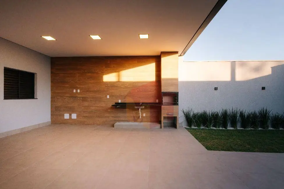 Foto 3 de Casa com 3 quartos à venda, 200m2 em Nova Odessa - SP