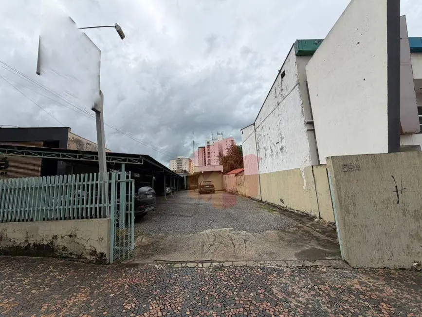 Foto 1 de Terreno / Lote à venda, 497m2 em Centro, Americana - SP