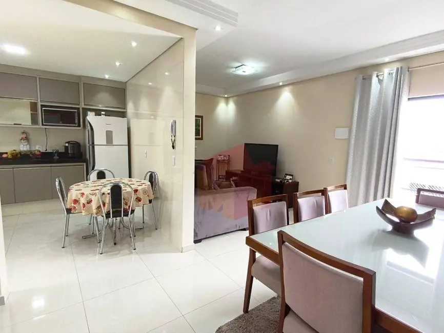 Foto 6 de Sobrado com 3 quartos à venda, 300m2 em Jardim São Domingos, Americana - SP