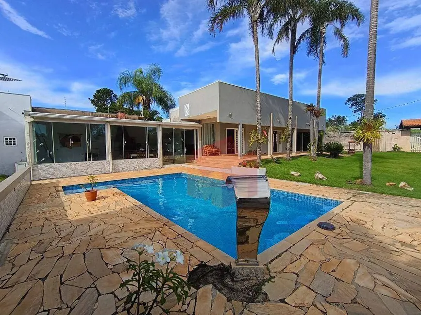 Chácara com 2 quartos à venda, 1050m2 em Nova Odessa - SP - imagem 1 Foto 1 de Chácara com 2 quartos à venda, 1050m2 em Nova Odessa - SP