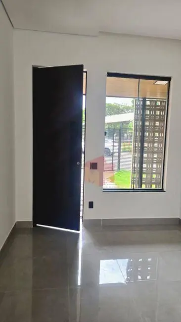 Foto 4 de Casa com 2 quartos à venda, 140m2 em Parque Fabrício, Nova Odessa - SP