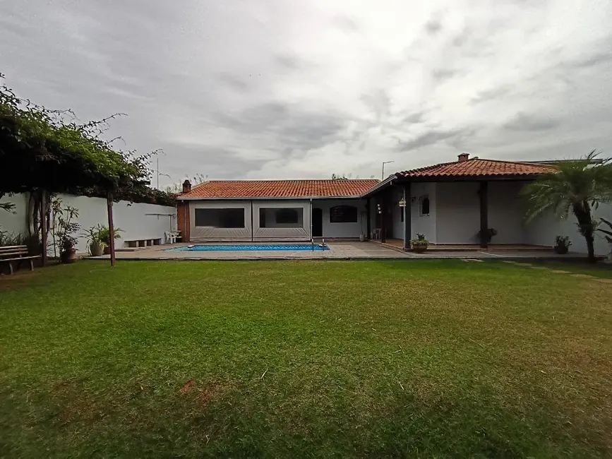 Chácara com 2 quartos à venda, 1017m2 em Recanto do Guaraparí, Nova Odessa - SP - imagem 6 Foto 6 de Chácara com 2 quartos à venda, 1017m2 em Recanto do Guaraparí, Nova Odessa - SP