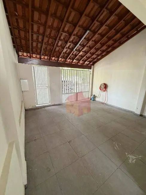 Foto 2 de Casa com 2 quartos à venda, 125m2 em Jardim São Francisco, Nova Odessa - SP