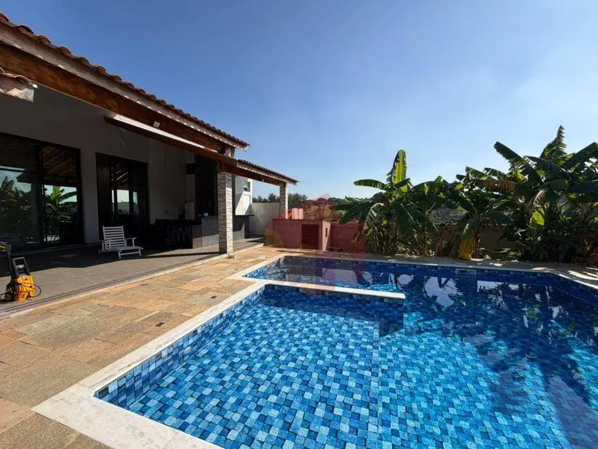 Chácara com 3 quartos à venda, 1000m2 em Jardim Lagoa Nova, Limeira - SP - imagem 3 Foto 3 de Chácara com 3 quartos à venda, 1000m2 em Jardim Lagoa Nova, Limeira - SP
