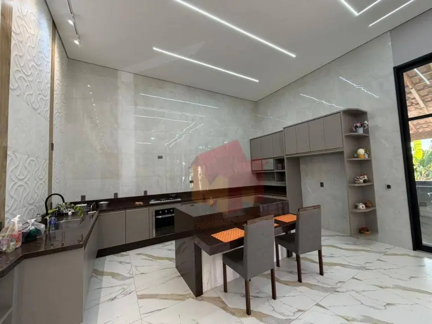 Chácara com 3 quartos à venda, 1000m2 em Jardim Lagoa Nova, Limeira - SP - imagem 5 Foto 5 de Chácara com 3 quartos à venda, 1000m2 em Jardim Lagoa Nova, Limeira - SP