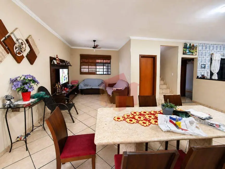 Foto 4 de Sobrado com 3 quartos à venda, 189m2 em Vila Mariana, Americana - SP