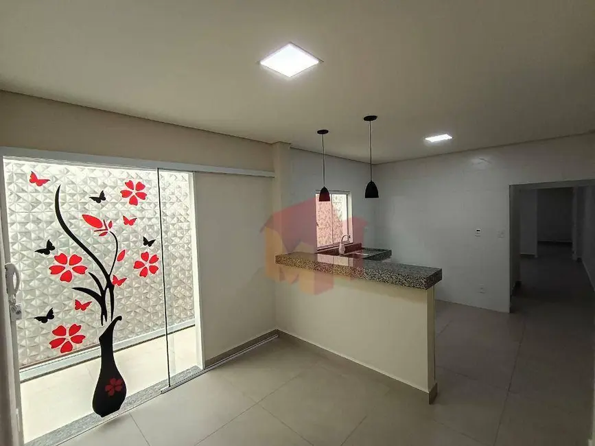 Foto 1 de Casa com 2 quartos à venda, 125m2 em Vila Massucheto, Americana - SP