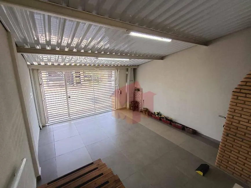 Foto 4 de Casa com 2 quartos à venda, 125m2 em Vila Massucheto, Americana - SP